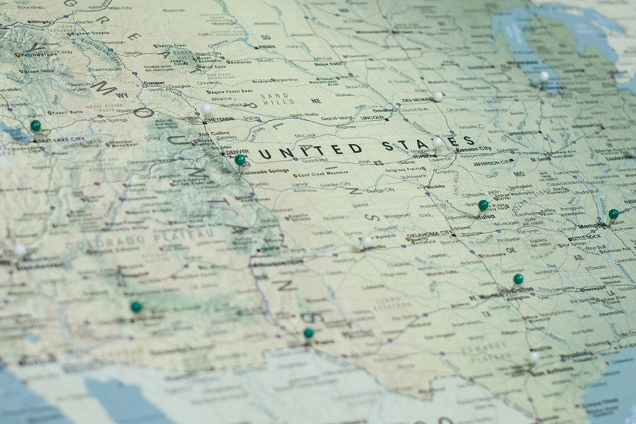A Railfan's Travel & Business Guide
